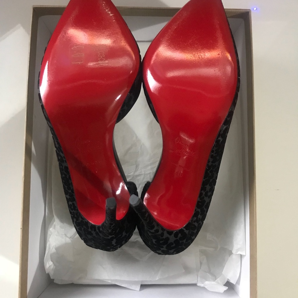 Christian Louboutin IRIZA Half d-orsay Pump - Picture 3 of 7